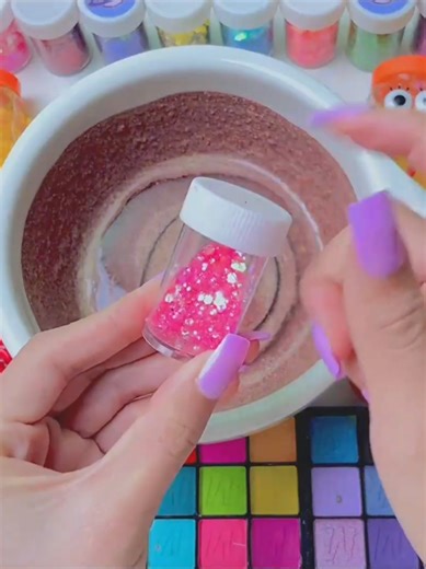 How to Make Glossy Pink Slime with Makeup Cosmetics
