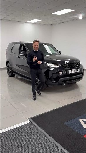 2023 Land Rover Discovery D300 SE Commercial (VAT Q)