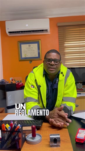 🚨 ¿Tu sistema de bombeo cumple con la normativa? En muchos proyectos residenciales y comerciales, la regulación exige contar con dos equipos de bombeo, no uno solo. Y no es un capricho técnico. 👇 El objetivo es claro: 💧 Garantizar suministro continuo 🔁 Tener respaldo ante fallas ⚙️ Evitar interrupciones en servicios críticos Un sistema con bomba única puede dejarte sin operación ante cualquier avería o mantenimiento. La redundancia no es lujo, es seguridad operativa. 📞 Tel.: (809) 594-8017 