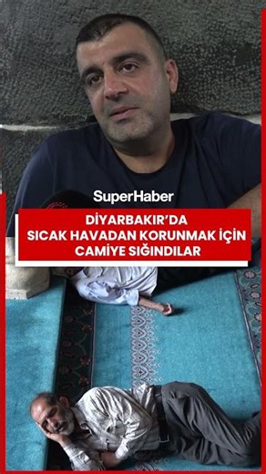 Diyarbakır'da turistler sıcak havadan korunmak için camilere sığındı