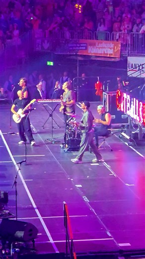 Explore Köln's Carnival Spirit with Cat Ballou