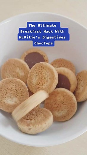 Ultimate Breakfast Hack with McVitie's Digestives ChocTops