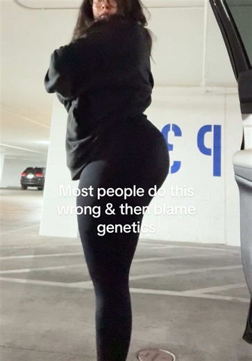 This isn’t about doing more exercises. It’s about doing the right ones correctly. Good mornings on the V squat / hack squat machine Cues to look out for: Slow hinge Full stretch Progressive load If your glutes aren’t growing, this is probably what’s missing. Save it. Come back to it. Execute it. #glutegrowth #glutebuilding #legdaytraining #girlswholift #fitnesseducation @GHOST LIFESTYLE @Amazon @Amazon Fashion @vans @Beats by Dre @Gymreapers @Sour Strips @Nike @Gymshark @Gymshark Women