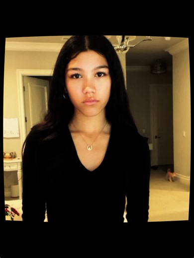 Txunamy canta para la familia Diamond en TikTok