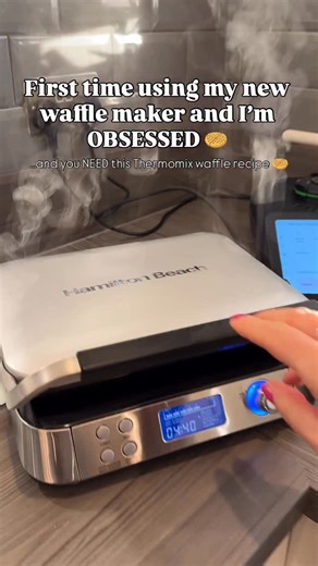 First time using my new waffle machine and I’m officially in love 🧇 Thermomix batter as always… absolutely flawless. Crispy on the outside, soft and fluffy inside, and ready in minutes. No lumps. No stress. No standing over bowls. THERMOMIX WAFFLES 🧇 🧈 125 g unsalted butter, in chunks 🍬 100 g caster sugar 🥚 3 large eggs 🌿 ½ tsp vanilla bean paste 🌾 250 g plain flour 🥛 150 g whole milk ✨ 1 tsp baking powder 🌽 20 g corn flour 👉 Add everything to the Thermomix bowl 👉 30 sec | Speed 4 👉