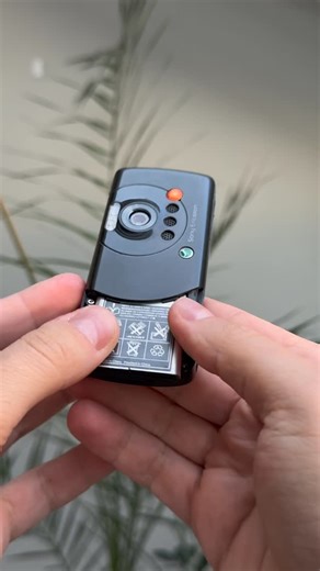 Retro phone on Instagram: "🎧 Sony Ericsson W810 — Walkman aesthetics in every detail. #SonyEricssonW810 #WalkmanPhone #SonyEricsson #2000s"