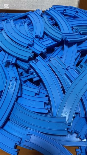 Can you tell the difference between these rails? The difference between curved rails and double-t...