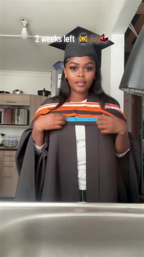 Color Blocking Techniques for Graduation Celebration