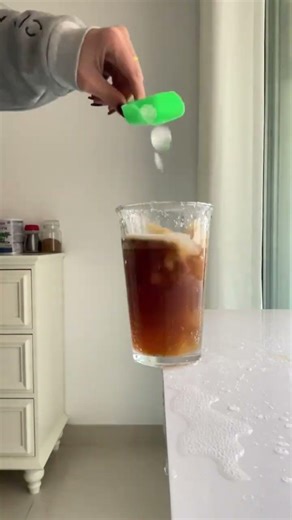 I have only been practicing American latte art for three years. In fact, this is my first versio