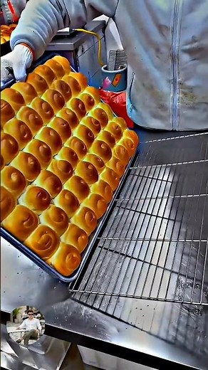 How a Masterchef Bakes Flaky Puff Pastries 🥐🔥