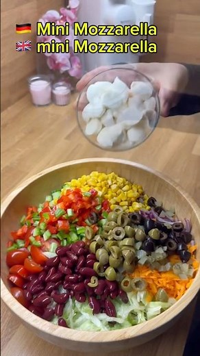 Frischer Salat mit hausgemachter Soße | Schnell & lecker / Der perfekte Salat mit Soße #salad