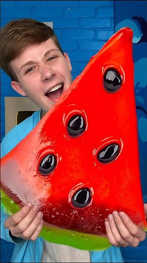 GIANT FREEZE DRIED WATERMELON CANDY FAIL 😱🍉