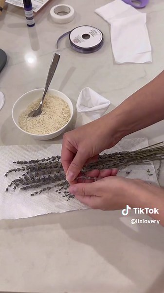 How To Make DIY Scent Sachets (For Drawers & Trunks) 💐 #diy #crafts #easydiy #homediy #hometips