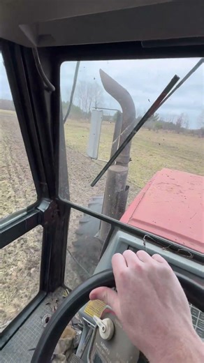 Organic fertilizer on, getting ready for spring. #cattle #farming ￼