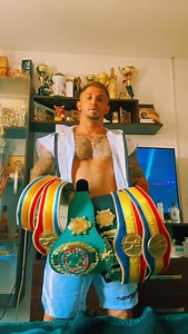 2.6K reactions · 61 shares | Semneaza Contractul #viral #boxing #craiovaromania | Maike Valentin Cioaca | Facebook