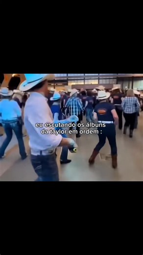 Ouvindo os Álbuns da Taylor Swift em Ordem