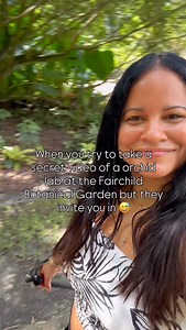 Did you know Florida has over a hundred native orchid species? 🌿 We had no idea either until we checked out the Million Orchid Project at Fairchild Garden. They’re literally bringing orchids back into the city even the legendary ghost orchid. And huge shoutout to the staff who totally caught us peeking through the lab windows and ended up giving us a surprise mini tour. Honestly the best part of the day! Fun fact: ghost orchids don’t even have leaves just roots clinging to the tree until those