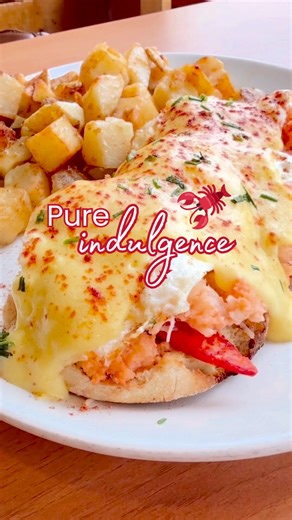 This is what indulgence looks like. 😍🦞 ⠀⠀⠀⠀⠀⠀⠀ Enjoy premium North Atlantic lobster meat and three over-easy eggs on a toasted English muffin with creamy Hollandaise sauce, topped with paprika, chives & served with home fries. ⠀⠀⠀⠀⠀⠀⠀ This is your last call for our Lobster Benedict! Available for a limited time, while supplies last. ⠀⠀⠀⠀⠀⠀⠀ ⠀⠀⠀⠀⠀⠀⠀ #SunsetGrillBreakfast #FreshIsTastiest #LobsterBenedict | Sunset Grill