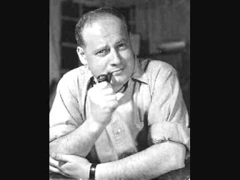 Gerard Hoffnung addressing the Oxford Union in 1958