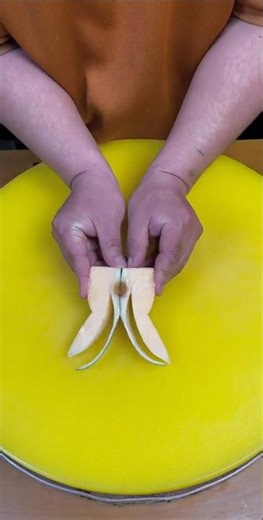 Melon Make This Butterfly Carving Design|Amazing Fruit ArtBeautiful ButterflyCarving on MelonCarving