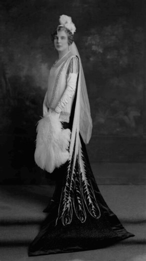 235K views · 4.6K reactions | This dress, a gown of ivory and black...