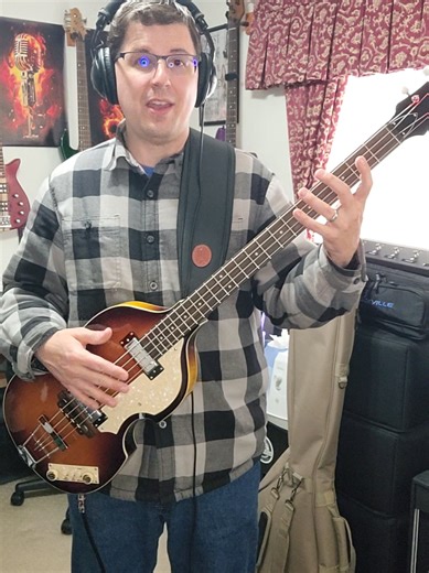 A Beatle Violin Bass needs flatwound strings for that McCartney vibe! #bass #labellastrings #guitar #beatles #hofnerbassviolin