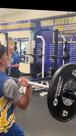 We just getting ready #fromthepressbox #wearecorsicana #raisethebar #beontimeberespectfulworkhard