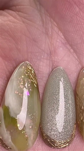 艶やかな奥行きグリーンニュアンスネイル🧚🏞️🫧#nails #nailart #naildesign #100均 #ネイル #セルフネイル