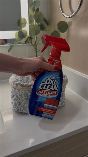 Travel with Kat 🌎✈️ on Instagram: "Makeup bag reset just in time for June✨ There’s nothing like a deep clean to kick off a fresh month — and this one sounds as good as it looks. From lifting long-wear stains to that crisp, clean finish, OxiClean made it all so satisfying. It’s not clean unless it’s OxiClean! #OxiClean #LaundryDay #SatisfyingClean #ASMR #adulting #OxiCleanPartner @oxicleanofficial"