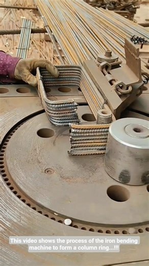 This video shows the process of the iron bending machine to form a column ring...!!!