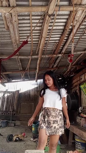 Kung nagagandahan kayo sa short bilii na mii😍♥️ #trendingvideo #funnyreelssound #kwelangbadeth