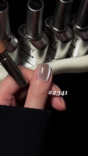 Stunning Silver Cat Eye Nail Polishes Collection