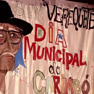 Fafá de Belém on Instagram: "26 de agosto é o DIA DO CARIMBÓ. Comemoramos hoje, porque é a data do aniversário do nosso Mestre Verequete, falecido em 2009. Esse ritmo que representa tanto a nossa terra, a nossa gente, carimbó de Verequete, de Pinduca, de tantos mestres! VIVA O CARIMBÓ!!!  #Carimbó #DiaDoCarimbó #Pinduca #MestreVerequete #BelémDoPará"