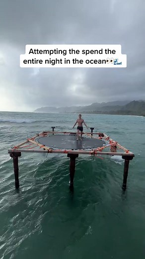 would you ever do this? 😱 #Prank #Prankster #PrankWars #SocialExperiment #Comedy #Funny #DIY #LifeHack #Traveling #Faith #god #Jesus #ScienceExperiment #Science #Food #Foodie #FoodLover | Worldly Crazy Experiments