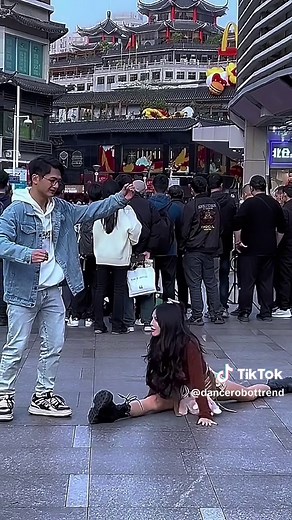 Dance RoBot #dance #robot