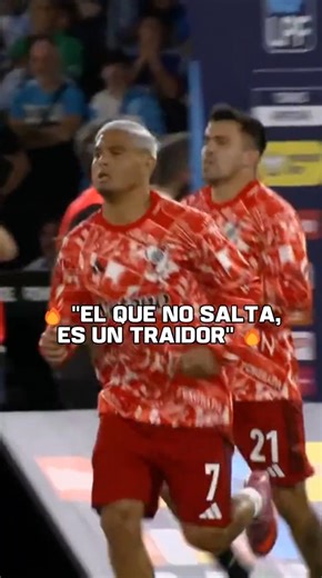 🔥 EL HINCHA DE RACING EXPLOTÓ CONTRA SALAS Y ACUÑA.🗣️ "El que no salta, es un traidor"...