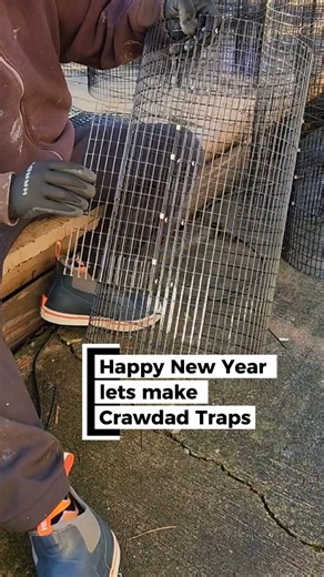 It's Al on Instagram: "Spent the 1st day of 2026 making Crawdad 🦞 Traps. First time trying, but it turned out pretty good. #CaliforniaCrawdad #crawfish #crayfish #fishing"