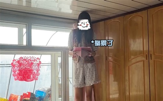 高个子女生吧：2米女孩顶棚了