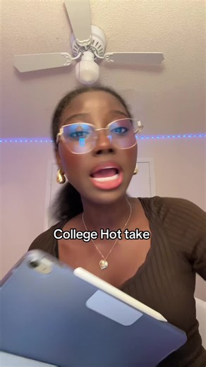 Like I write one word then how the professor is already on slide 600💀#collegelife #college #midterm #relatable