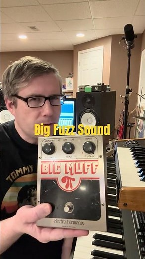 EHX Big Muff and MXR Distortion Plus #mxr #bigmuff #electroharmonix ‪@EHX‬ ‪@jimdunlopusa‬