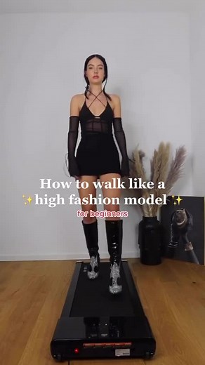 How to walk like a high fashion model #model #modelwalk #walk #catwalk #catwalkmodel #catwalktraining #howtowalk #howtowalklikeamodel #highfashion #highfashionmodel #runway #supermodel #mannequin