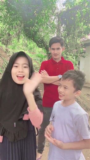 Kita bertiga mirip ga? #lucu #harusberanda #harusberanda