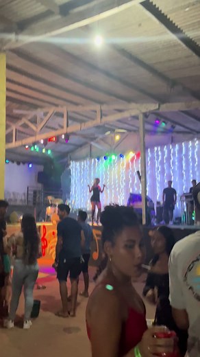 Os vídeos de Larissa Pacheco (@larissa.pacheco36) com som original - Larissa Pacheco