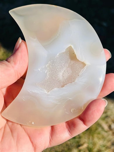 4in Natural Druzy Agate Crystal Moon Carving With 4in Tall Black Metal Holder - Etsy