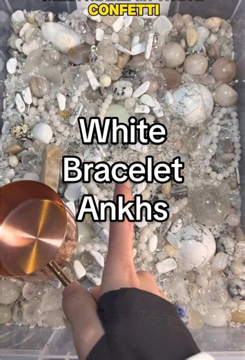 White confetti, bracelet and ankh confetti for Sheila💗 #crystalbracelets #whitecrystals #crystalankh #crystalwholesaler