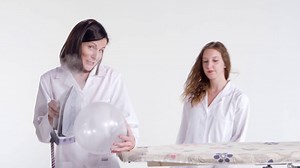 With revolutionary technology and only one temperature setting, you can switch from jeans to silk in an instant. Visit http://philips.to/2qNXNMD to find out how it works. | Philips Home Living