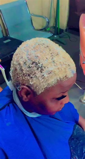 Q’next salon on this☝️💧🥂✅
