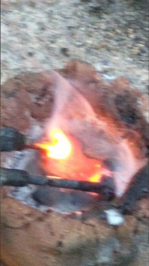 Summoning sodium metal trough salt ritual #electrolysis #electrolyticcell #engineering #sodiummetal