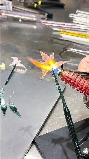 Glass Blowing Tutorial: Orchid Flower 🌸 — Come to Our Workshop in London to DIY Glass Art📍