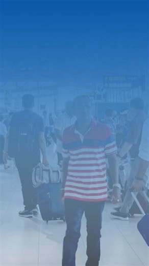 📉Australia is being drowned by uncontrolled migration. Over 1 million migrants in just 18 months — they call it “sustainable.” But our roads are jammed, our schools bursting, and our housing market breaking under the strain. From classrooms to emergency wards, Australians are being pushed to the back of the queue. Ordinary Aussies can’t find rentals, can’t afford homes, and can’t get seen in hospital — while the Government floods the country with more arrivals every single day. 1.2 million new 